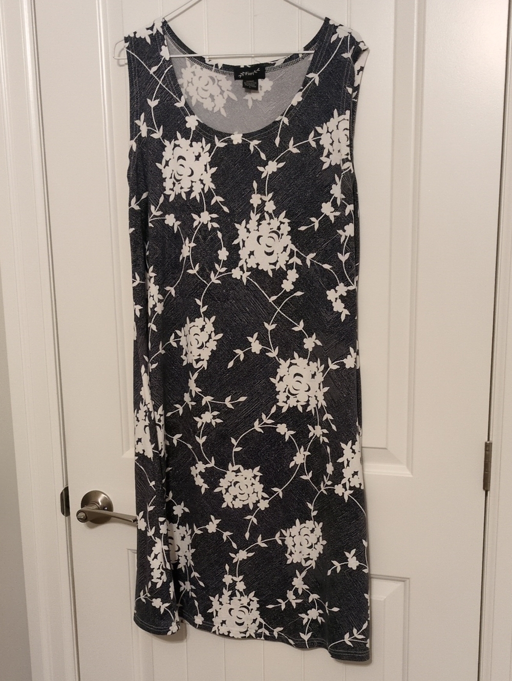 NY Collection Navy and White Floral Scoop Neck Midi Dress